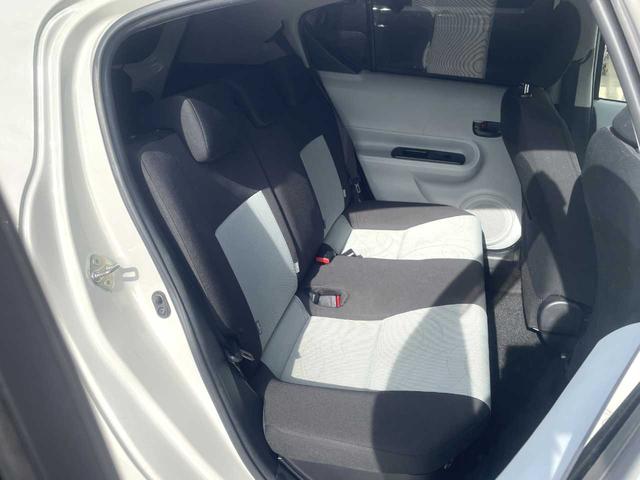 アクア Ｓ　純正ナビ　バックカメラ　ＴＶ　シートヒーター　ＥＴＣ　１５インチアルミホイール　オートライト　オートエアコン　プッシュスタート・スマートキー（23枚目）