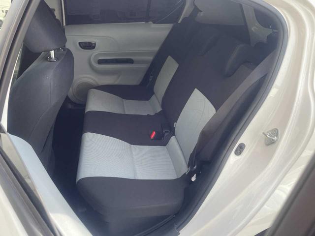 アクア Ｓ　純正ナビ　バックカメラ　ＴＶ　シートヒーター　ＥＴＣ　１５インチアルミホイール　オートライト　オートエアコン　プッシュスタート・スマートキー（24枚目）