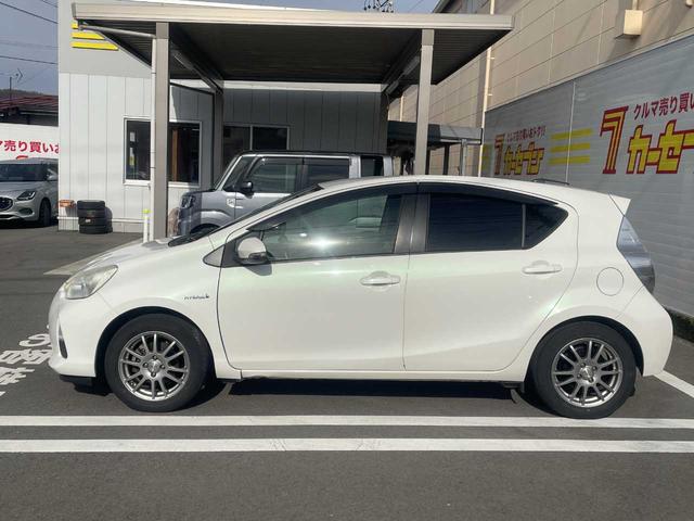 アクア Ｓ　純正ナビ　バックカメラ　ＴＶ　シートヒーター　ＥＴＣ　１５インチアルミホイール　オートライト　オートエアコン　プッシュスタート・スマートキー（28枚目）