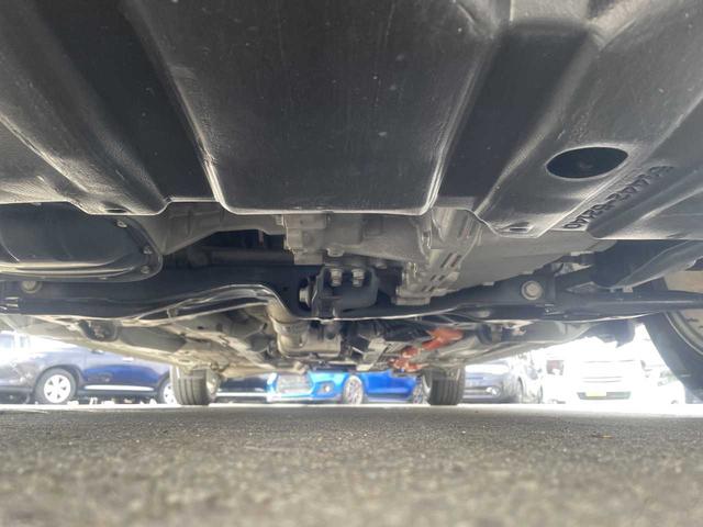 アクア Ｓ　純正ナビ　バックカメラ　ＴＶ　シートヒーター　ＥＴＣ　１５インチアルミホイール　オートライト　オートエアコン　プッシュスタート・スマートキー（43枚目）