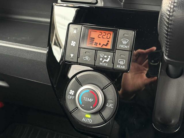 ピクシスメガ Ｇターボ　ＳＡＩＩＩ　ナビ　両側電動スライドドア　ＬＥＤヘッドライト・フォグライト　ドライブレコーダー　レザー調シートカバー　シートヒーター　スマートキー　純正１４インチアルミホイール　取扱説明書　保証書　オートエアコン（18枚目）