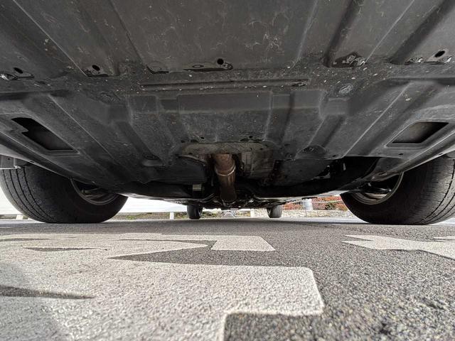 ティアナ ２５０ＸＬ　ＦＯＵＲ　プレミアムセレクション　４ＷＤ　車庫保管　純正ナビ　　ＴＶ　バックカメラ　運転席・助手席パワーシート　キーレス　スペアキー　純正アルミホイール　シートメモリー　Ｂｌｕｅｔｏｏｔｈ　保証書　取扱説明書　　オートライト　ＨＩＤ（46枚目）