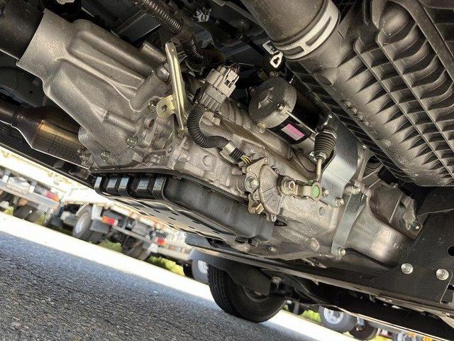 　問合番号７１１２　新潟在庫　軽冷蔵冷凍車　２ＷＤ　冷凍機デンソー　－７℃確認　ジャパンコールド　左サイドドアスライド　水抜１ヵ所　床すのこ敷き　オートマ(30枚目)