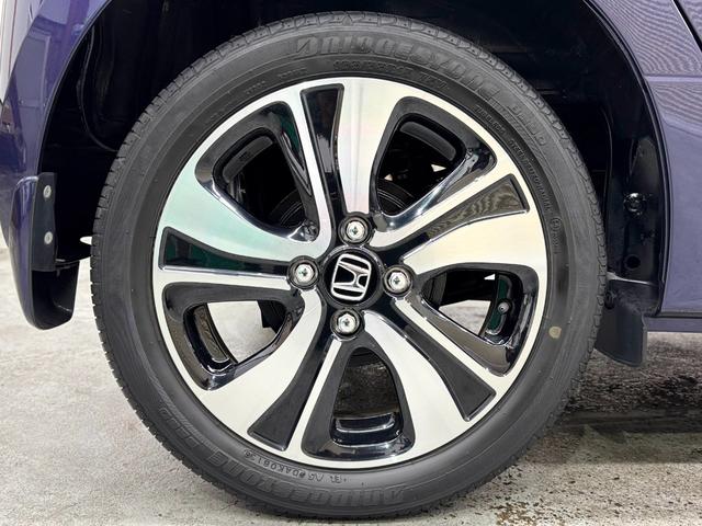 Ｎ－ＯＮＥ プレミアム　ツアラー・Ｌパッケージ　ターボ　純正ディスプレイオーディオ　Ｂカメ　クルコン（20枚目）