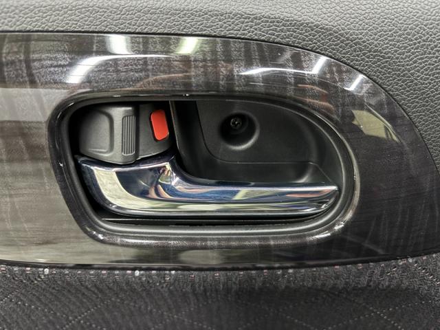 Ｎ－ＯＮＥ プレミアム　ツアラー・Ｌパッケージ　ターボ　純正ディスプレイオーディオ　Ｂカメ　クルコン（73枚目）