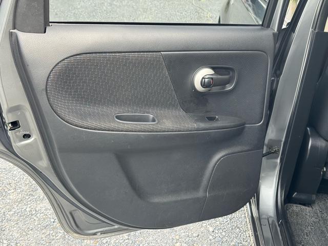 ノート １５Ｘ　ＦＯＵＲ　４ＷＤ　スマートキー　ナビ　テレビ　ＥＴＣ　アルミホイール（30枚目）