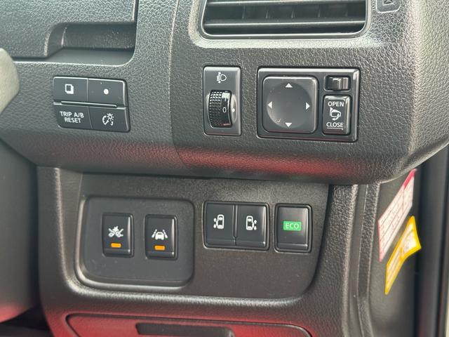 セレナ 20X S-ハイブリッドアドバンスドセーフティパック スマートキー プッシュスタート ナビ テレビ バックカメラ ETC パワースライドドア CVT アルミホイール(16枚目)