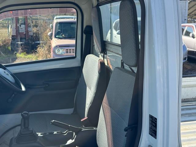 ＮＴ１００クリッパートラック ＤＸ　４ＷＤ　キーレス　エアコン　パワステアリング　５ＭＴ（23枚目）