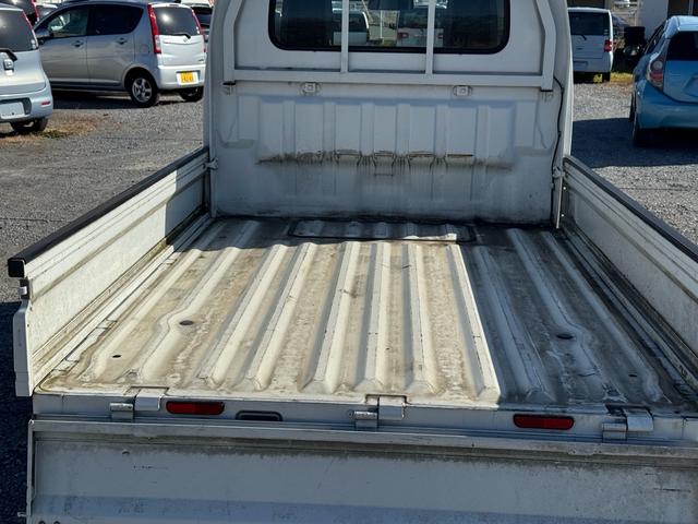 ＮＴ１００クリッパートラック ＤＸ　４ＷＤ　キーレス　エアコン　パワステアリング　５ＭＴ（29枚目）