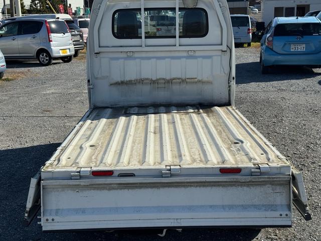 ＮＴ１００クリッパートラック ＤＸ　４ＷＤ　キーレス　エアコン　パワステアリング　５ＭＴ（30枚目）