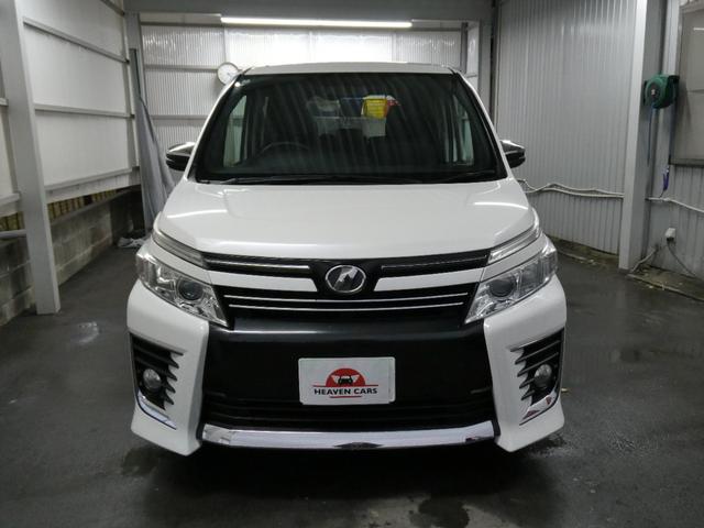 ヴォクシー ＺＳ　煌　関東仕入　自社保証　４ＷＤ　９インチナビ　フルセグ　Ｂｌｕｅｔｏｏｔｈ　オートエアコン　フォグ　プッシュスタート　アイドリング　両側パワスラ　ＥＴＣ　純正アルミ　ＬＥＤ　スマートキー　バックカメラ（6枚目）