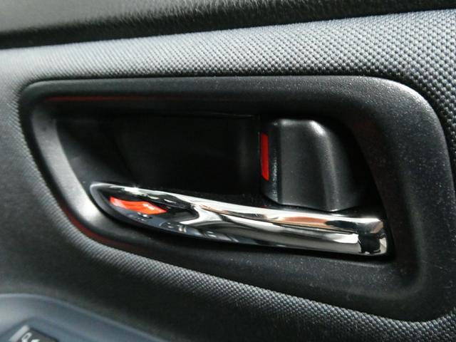ヴォクシー ＺＳ　煌　関東仕入　自社保証　４ＷＤ　９インチナビ　フルセグ　Ｂｌｕｅｔｏｏｔｈ　オートエアコン　フォグ　プッシュスタート　アイドリング　両側パワスラ　ＥＴＣ　純正アルミ　ＬＥＤ　スマートキー　バックカメラ（34枚目）