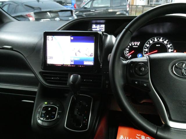 ヴォクシー ＺＳ　煌　関東仕入　自社保証　４ＷＤ　９インチナビ　フルセグ　Ｂｌｕｅｔｏｏｔｈ　オートエアコン　フォグ　プッシュスタート　アイドリング　両側パワスラ　ＥＴＣ　純正アルミ　ＬＥＤ　スマートキー　バックカメラ（40枚目）