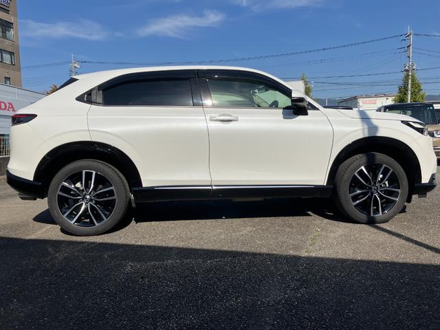 ヴェゼル e:HEV Z 衝突回避支援ブレーキ機能 スマキ Pトランク フルオートエアコン オートLED エアバッグ 両席エアバック パワーウィンドウ LEDランプ ソナー クルーズC キーレスエントリー シートヒータ(4枚目)