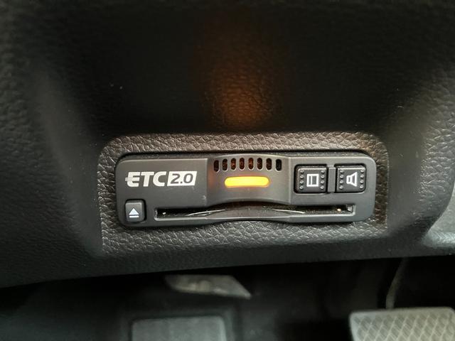 ヴェゼル e:HEV Z 衝突回避支援ブレーキ機能 スマキ Pトランク フルオートエアコン オートLED エアバッグ 両席エアバック パワーウィンドウ LEDランプ ソナー クルーズC キーレスエントリー シートヒータ(14枚目)