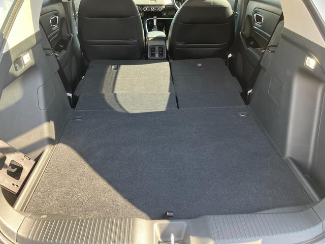 ヴェゼル e:HEV Z 衝突回避支援ブレーキ機能 スマキ Pトランク フルオートエアコン オートLED エアバッグ 両席エアバック パワーウィンドウ LEDランプ ソナー クルーズC キーレスエントリー シートヒータ(22枚目)