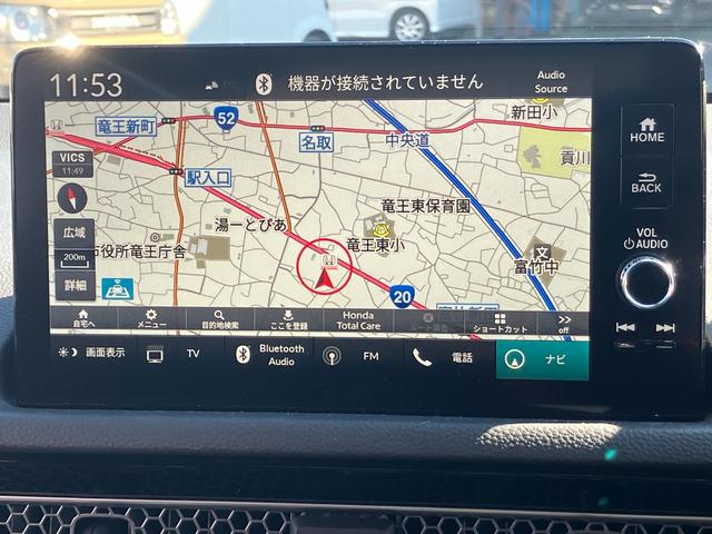 シビック ｅ：ＨＥＶ　ｅ：ＨＥＶ　エアロパーツ装備　２トーン仕様　半革シート　盗難防止システム　レーンアシスト　Ｂｌｕｅｔｏｏｔｈオーディオ　クリアランスソナー　オートクルーズコントロール　地デジフルセグ　後カメラ　禁煙（11枚目）