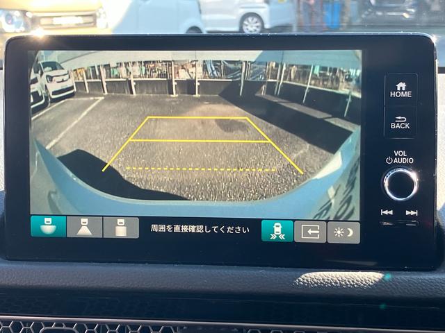 シビック ｅ：ＨＥＶ　ｅ：ＨＥＶ　エアロパーツ装備　２トーン仕様　半革シート　盗難防止システム　レーンアシスト　Ｂｌｕｅｔｏｏｔｈオーディオ　クリアランスソナー　オートクルーズコントロール　地デジフルセグ　後カメラ　禁煙（12枚目）