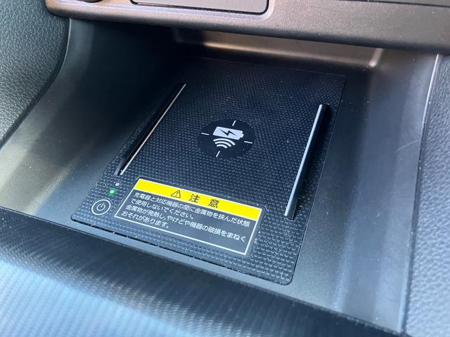 シビック ｅ：ＨＥＶ　ｅ：ＨＥＶ　エアロパーツ装備　２トーン仕様　半革シート　盗難防止システム　レーンアシスト　Ｂｌｕｅｔｏｏｔｈオーディオ　クリアランスソナー　オートクルーズコントロール　地デジフルセグ　後カメラ　禁煙（15枚目）