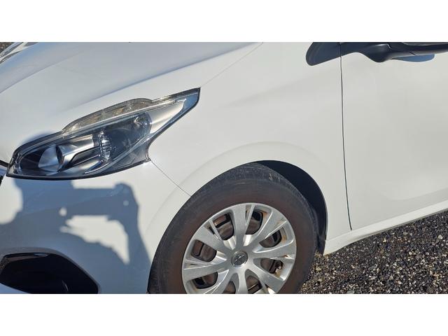 ２０８ スタイル　ＥＴＣ　ナビゲーション　ＭＴ５　関東仕入　エアバッグ　ＡＢＳ　ＥＳＣ　ＵＳＢ入力端子　Ｂｌｕｅｔｏｏｔｈ接続　エアコン　パワステ　パワーウィンドウ（25枚目）