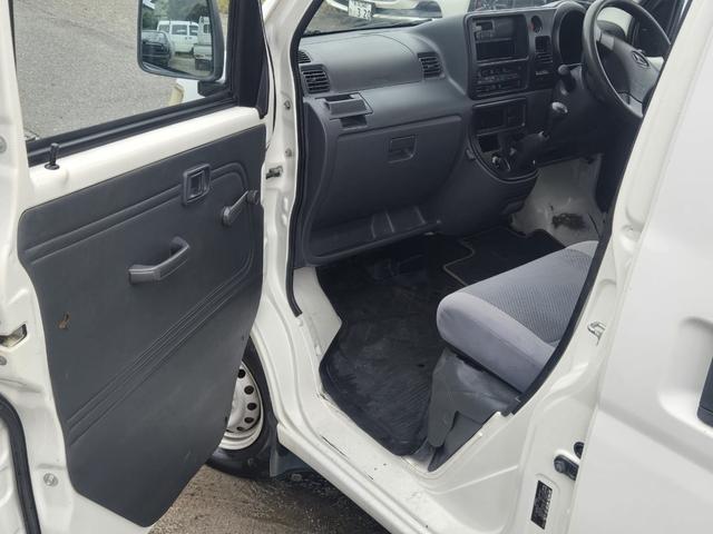 ハイゼットバン デッキバン　５ＭＴ　２年車検（11枚目）