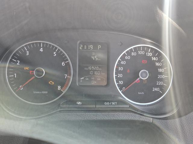 ポロ クロスポロ　車検８年９月　ナビ　テレビ　バックカメラ　記録簿（15枚目）