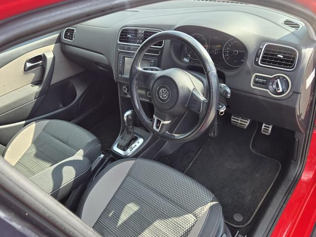 ポロ クロスポロ　車検８年９月　ナビ　テレビ　バックカメラ　記録簿（20枚目）