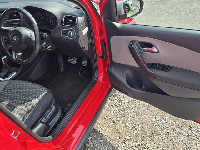 ポロ クロスポロ　車検８年９月　ナビ　テレビ　バックカメラ　記録簿（23枚目）