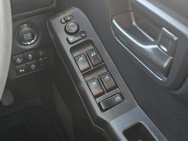 タフト X キーフリーシステム LEDヘッドライト スマートアシスト コーナーセンサー ブレーキサポート ガラスルーフ アイドリングストップ(17枚目)