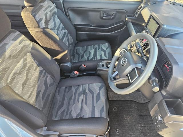 タフト X キーフリーシステム LEDヘッドライト スマートアシスト コーナーセンサー ブレーキサポート ガラスルーフ アイドリングストップ(22枚目)