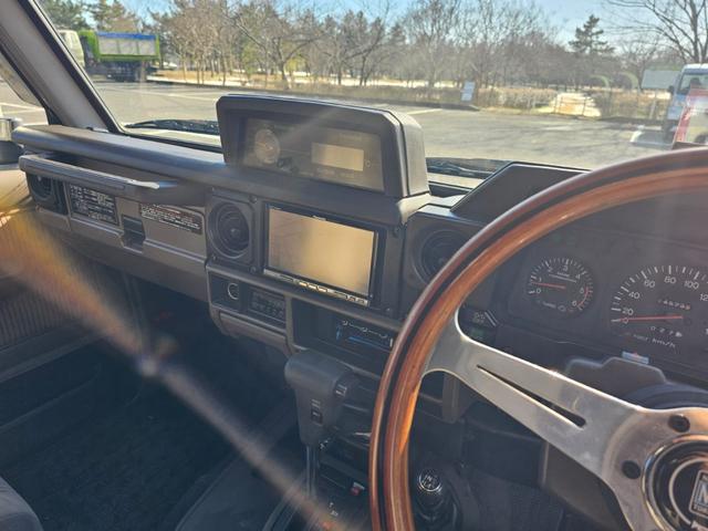 ランドクルーザープラド EX5 ワンオーナー AT パワステ エアコン パワーウインドウ 4WD 四駆切り替え NARDIハンドル(20枚目)