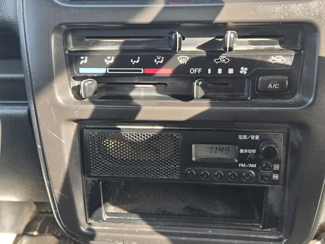 キャリイトラック ダンプ エアコン パワステ ダンプ 四駆切り替え(10枚目)