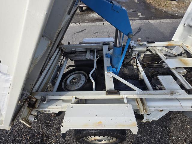 キャリイトラック ダンプ エアコン パワステ ダンプ 四駆切り替え(25枚目)