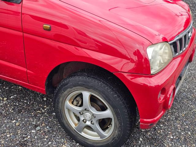 テリオスキッド Ｘ　４ＷＤ　スタッドレスタイヤ　キーレスエントリー　エアコン　パワステ　パワーウィンドウ　エアバッグ　フルフラット　カセット　衝突安全ボディ　ＡＢＳ（12枚目）