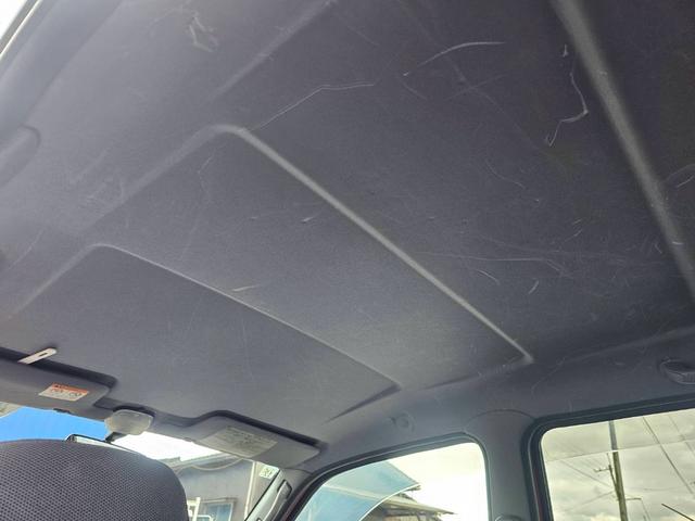 テリオスキッド Ｘ　４ＷＤ　スタッドレスタイヤ　キーレスエントリー　エアコン　パワステ　パワーウィンドウ　エアバッグ　フルフラット　カセット　衝突安全ボディ　ＡＢＳ（18枚目）