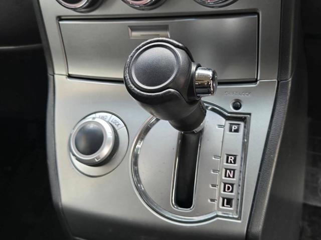 デリカＤ：５ Ｄ　パワーパッケージ　４ＷＤ　ナビ　バックカメラ　シートヒーター　両側電動スライドドア　切り替四駆　三列シート　キーレスエントリー　衝突安全ボディ　寒冷地仕様　ＨＩＤ　スマートキー　エアバッグ　ＡＢＳ　ダブルエアコン（22枚目）