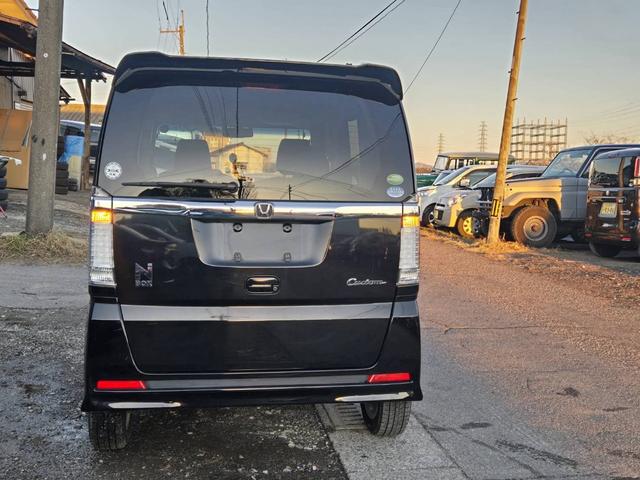 Ｎ－ＢＯＸカスタム Ｇ・Ｌパッケージ　４ＷＤ　ディスチャージヘッドライト　アイドリングストップ　ヒーテッドドアミラー　ナビ　電動スライドドア　ドライブレコーダー　キーレスエントリー　アイドリングストップ　スマートキー　エアコン（10枚目）