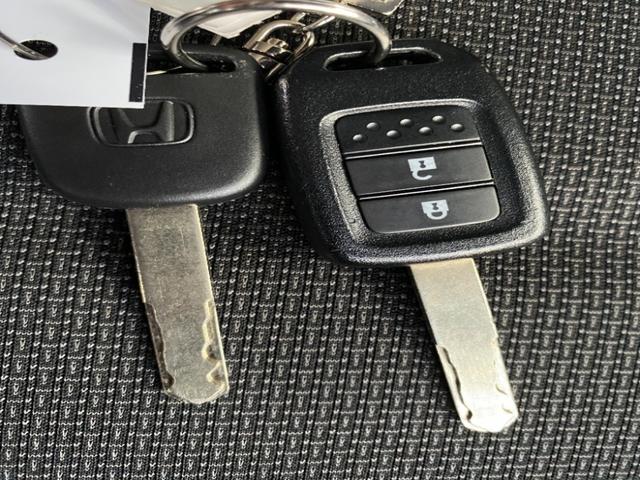 Ｎ－ＶＡＮ Ｌ　横滑防止装置　前席ＰＷ　ＡＢＳ　アイドリングＳＴＯＰ　リアカメラ　エアバック　フルオートエアコン　アクティブクルーズコントロール　パワステ　両側スライド　クリアランスソナー　両席エアバック（21枚目）