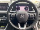 ステアリングではホンダセンシング機能やオーディオ類など操作可能、ヘッドアップディスプレイも採用