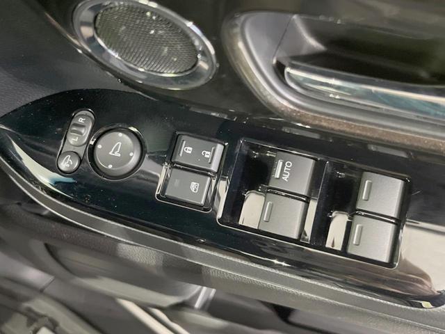 G・Lターボホンダセンシング 純正8型ナビ バックカメラ 衝突軽減 両側電動スライドドア シートヒーター フルセグTV Bluetooth ETC LEDヘッド&フォグ オートハイビーム 革巻きステアリング パドルシフト 禁煙車(44枚目)