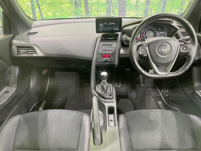 α 6MT車 バックカメラ Bluetooth再生 ハーフレザーシート LEDヘッド クルコン スマートキー オートライト 革巻きステアリング ステアリングスイッチ 純正15インチAW 盗難防止装置(2枚目)