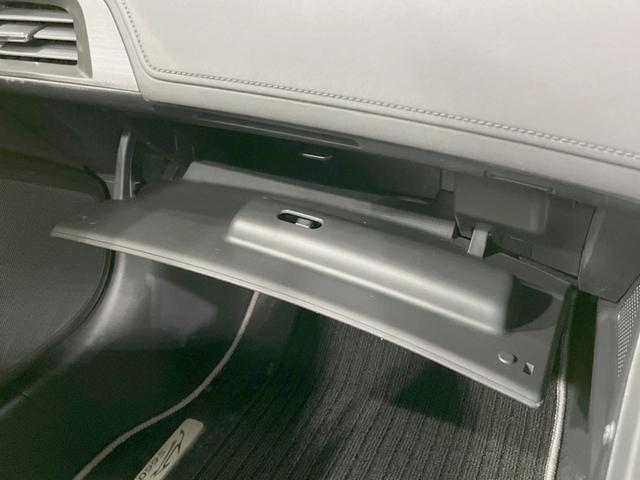 α 6MT車 バックカメラ Bluetooth再生 ハーフレザーシート LEDヘッド クルコン スマートキー オートライト 革巻きステアリング ステアリングスイッチ 純正15インチAW 盗難防止装置(25枚目)