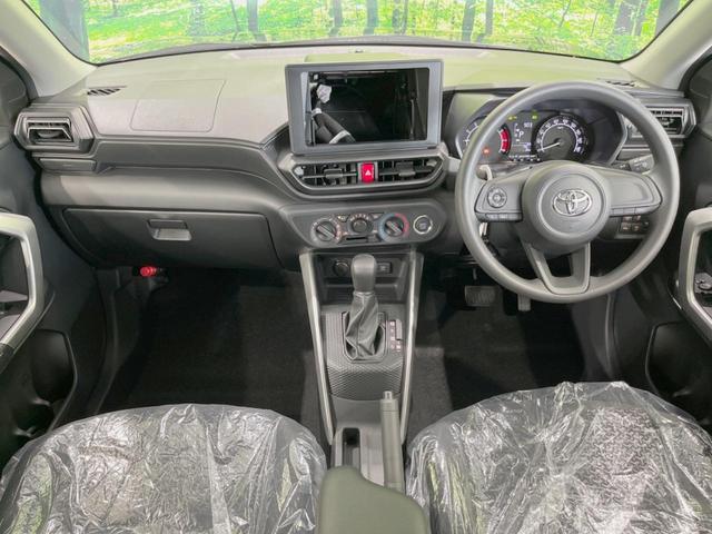 X 4WD 登録済未使用車 ターボ バックカメラ 衝突軽減 LEDヘッド シートヒーター スマートキー プッシュスタート ステアリングスイッチ マニュアルエアコン 電動格納ドアミラー 充電用USB端子(2枚目)