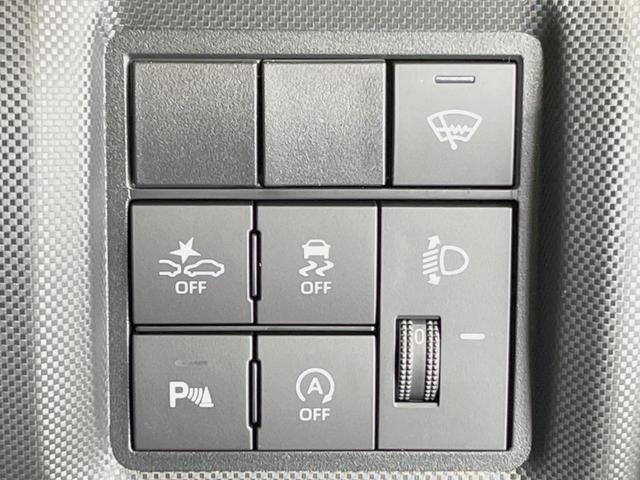 X 4WD 登録済未使用車 ターボ バックカメラ 衝突軽減 LEDヘッド シートヒーター スマートキー プッシュスタート ステアリングスイッチ マニュアルエアコン 電動格納ドアミラー 充電用USB端子(7枚目)