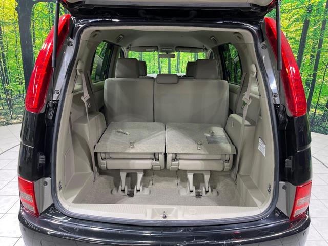 アイシス プラタナリミテッド　４ＷＤ　純正ナビ　バックカメラ　両側パワスラ　Ｂｌｕｅｔｏｏｔｈ　フルセグ　スマートキー　ＨＩＤヘッド　電動格納ミラー　パワーウィンドウ　バニティミラー　オートエアコン　ステアリングスイッチ（12枚目）
