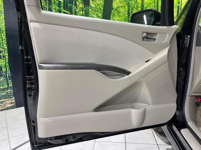 アイシス プラタナリミテッド　４ＷＤ　純正ナビ　バックカメラ　両側パワスラ　Ｂｌｕｅｔｏｏｔｈ　フルセグ　スマートキー　ＨＩＤヘッド　電動格納ミラー　パワーウィンドウ　バニティミラー　オートエアコン　ステアリングスイッチ（37枚目）