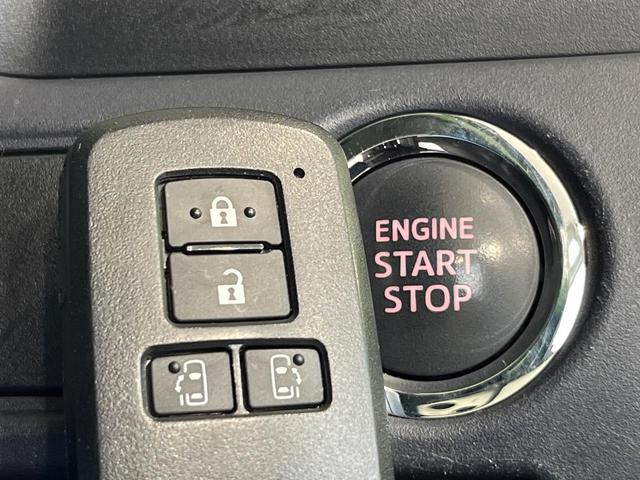 ヴォクシー ＺＳ　４ＷＤ　純正９インチナビ　フリップダウンモニター　寒冷地仕様　バックカメラ　両側パワースライドドア　Ｂｌｕｅｔｏｏｔｈ　フルセグ　ＥＴＣ　ドラレコ　ＬＥＤヘッド　革巻きステアリング　オートエアコン（7枚目）