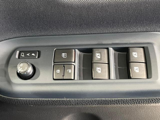 ヴォクシー ＺＳ　４ＷＤ　純正９インチナビ　フリップダウンモニター　寒冷地仕様　バックカメラ　両側パワースライドドア　Ｂｌｕｅｔｏｏｔｈ　フルセグ　ＥＴＣ　ドラレコ　ＬＥＤヘッド　革巻きステアリング　オートエアコン（53枚目）