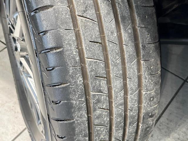 ヴォクシー ＺＳ　４ＷＤ　純正９インチナビ　フリップダウンモニター　寒冷地仕様　バックカメラ　両側パワースライドドア　Ｂｌｕｅｔｏｏｔｈ　フルセグ　ＥＴＣ　ドラレコ　ＬＥＤヘッド　革巻きステアリング　オートエアコン（58枚目）