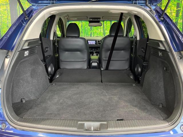 ヴェゼル ハイブリッドＺ・ホンダセンシング　４ＷＤ　純正ナビ　バックカメラ　衝突軽減　アダプティブクルーズ　ＥＴＣ　Ｂｌｕｅｔｏｏｔｈ　フルセグ　シートヒーター　ＬＥＤヘッド・フォグ　デュアルオートエアコン　オートライト　革巻きステアリング（10枚目）